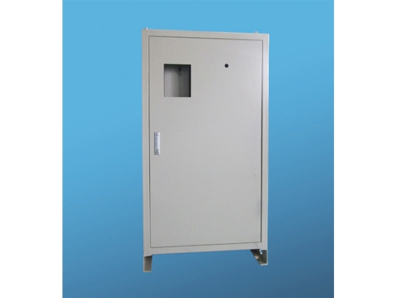 Equipment cabinet